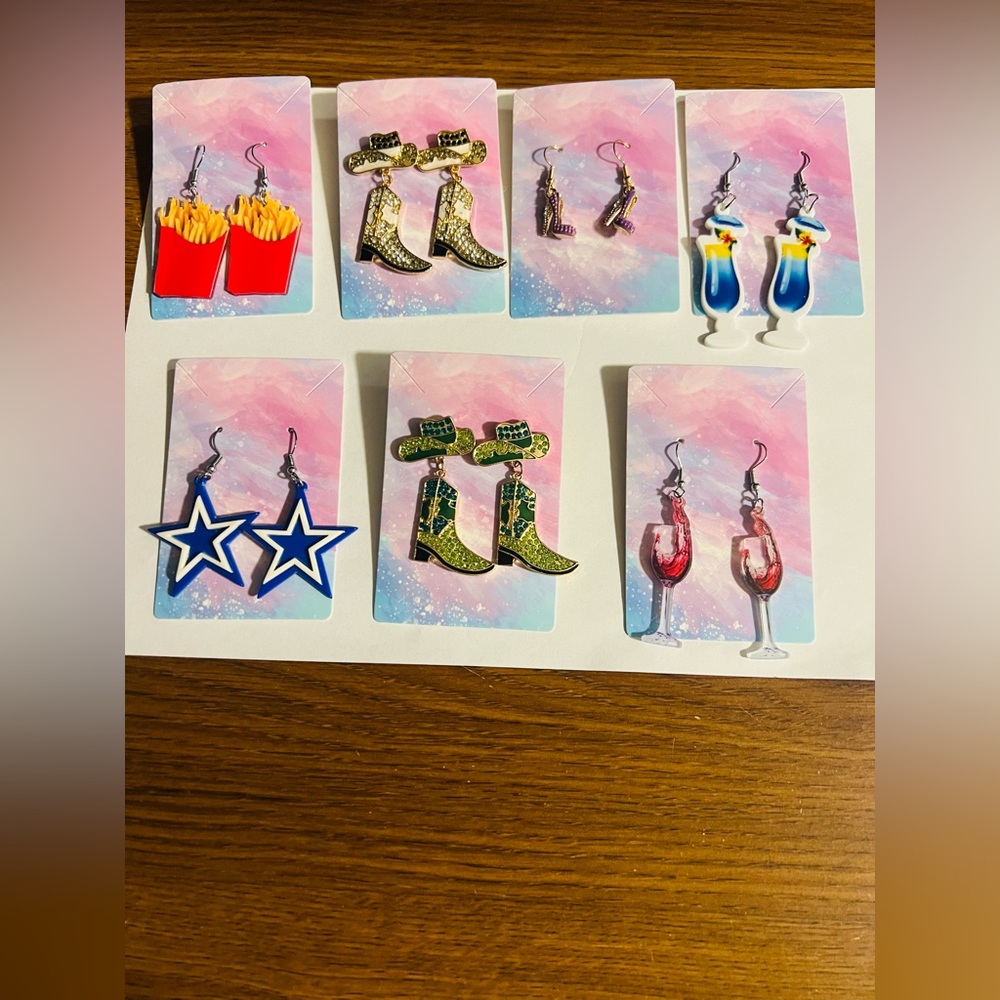 *7 Sets for $13*Fun Assorted Earrings Set